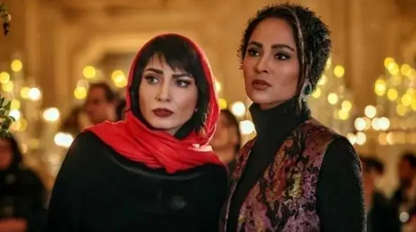 تیپ جذاب خانم بازیگر سریال گردن‌زنی در شیراز