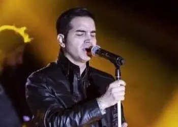 دانلود آهنگ عذابم میده این جای خالی از محسن یگانه