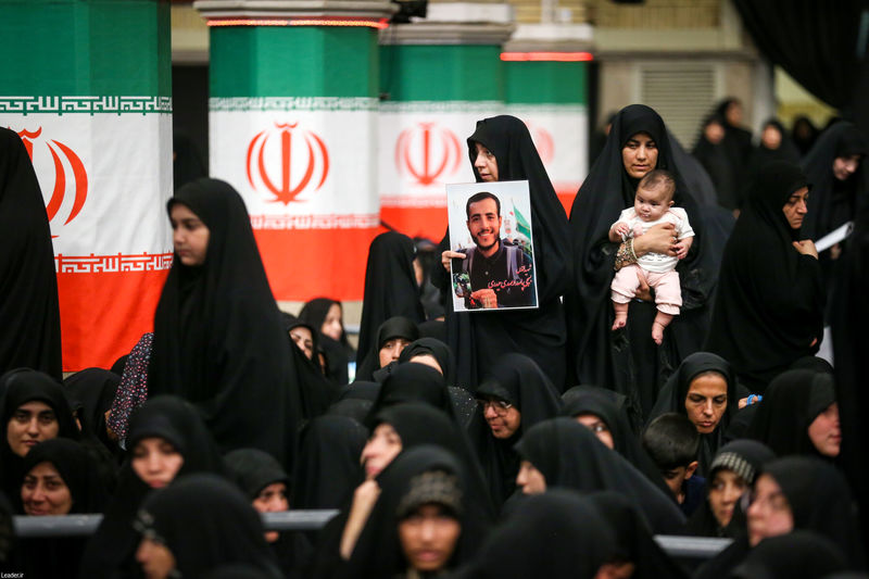 رهبر انقلاب حضرت آیت الله خامنه ای در مراسم بزرگداشت شهدای جنگ تحمیلی اخیر 7-5-1404