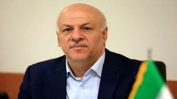 لزوم نصب کارت واکسن توسط رانندگان تاکسی / تعطیلی مدارس در برنامه نداریم