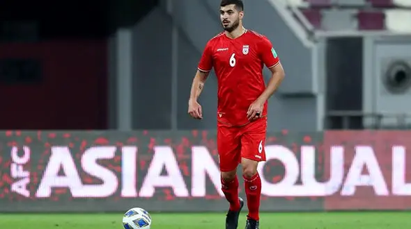 سد 700 هزار یورویی برای آبی‌پوش شدن عزت‌اللهی