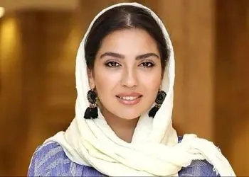 عکس/  تصویری پرعشق و پراحساس از مونا کرمی و سپند امیرسلیمانی و فرزندشان