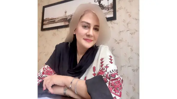 شهادت تبسم پاک 45 ساله در یک قدمی آغوش گرفتن دختر 17 ساله اش ! + عکس