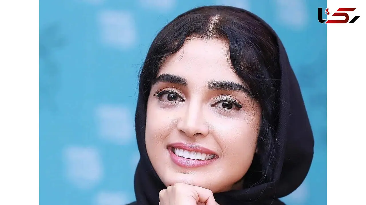 “الهه حصاری” در کنار کوچکترین همکارش