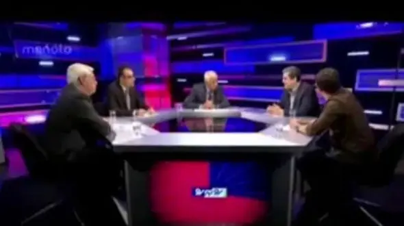 دفاع کارشناس عرب از اقدامات ایران در مقابل مجری و میهمانان ایرانی شبکه من و تو در برنامه زنده +فیلم