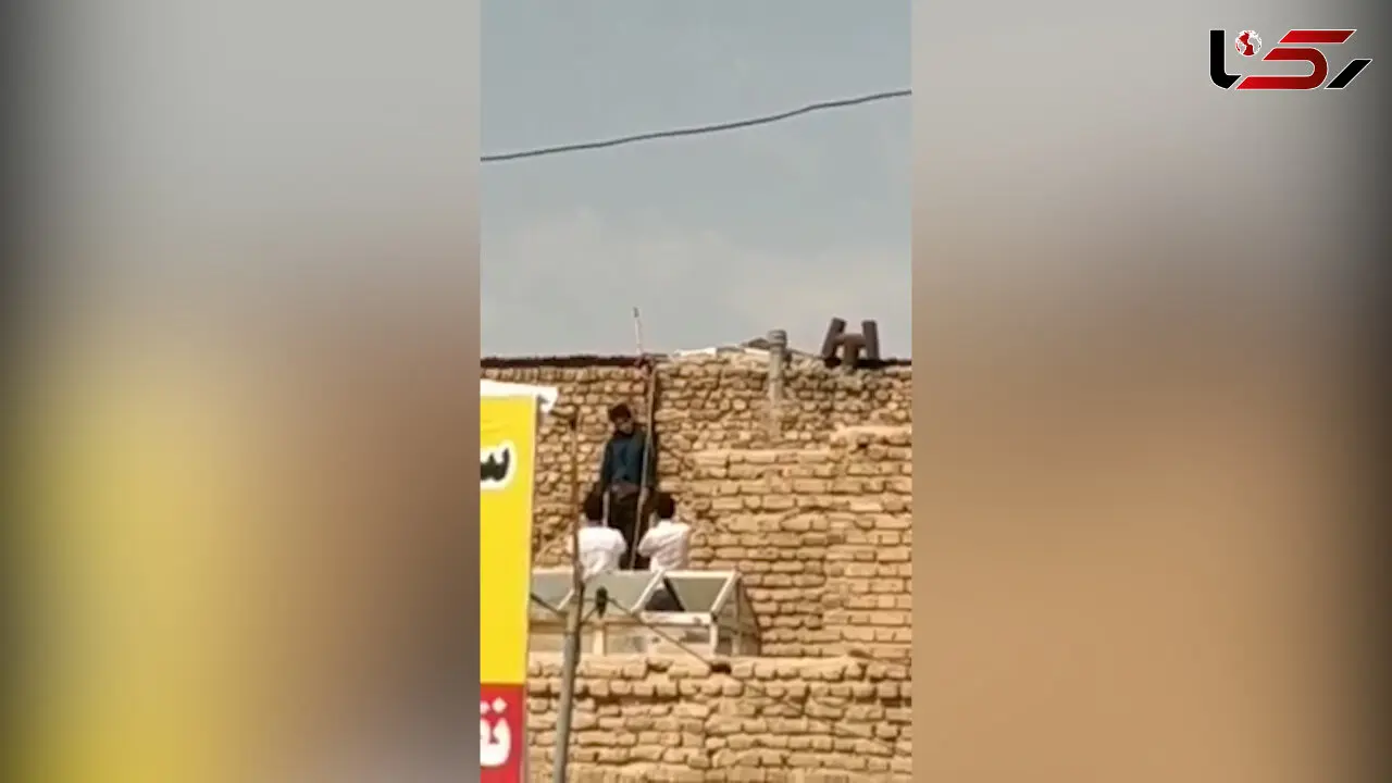 فیلم دلخراش از جسد حلق آویز شده جوان کرمانی