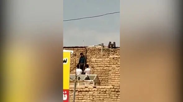 فیلم دلخراش از جسد حلق آویز شده جوان کرمانی