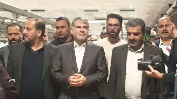 بازدید وزیر جهادکشاورزی کارخانه ریسندگی ماهوت شمال
