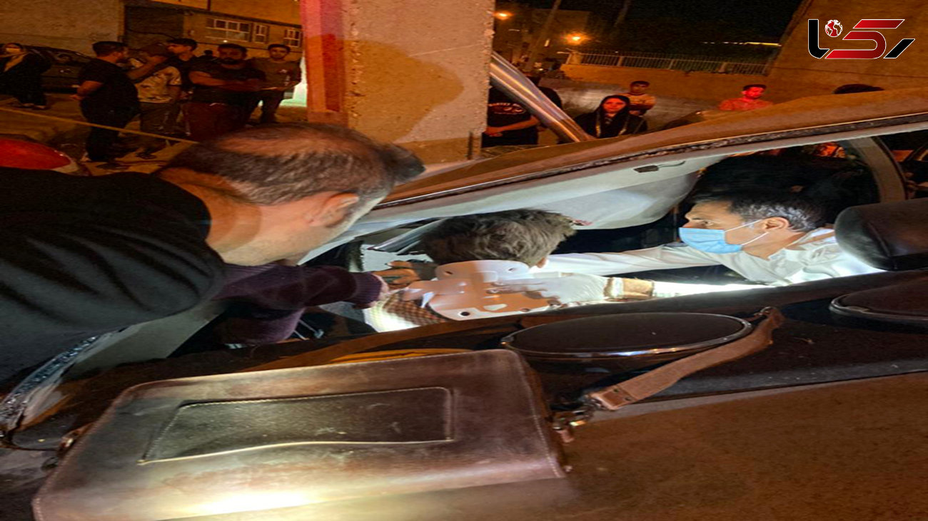 عکس تلخ از تصادف مرگبار پژو با تیرچراغ برق در شیراز