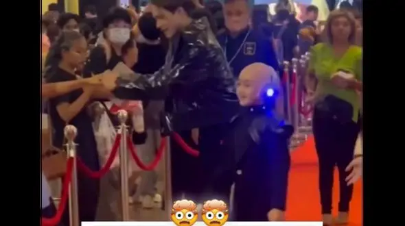 این کودک عجیب ربات است / پشت پرده فیلم ترسناک چیست؟