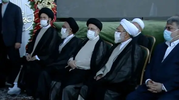  رئیس جمهور منتخب در حرم مطهر رضوی حاضر شد + فیلم