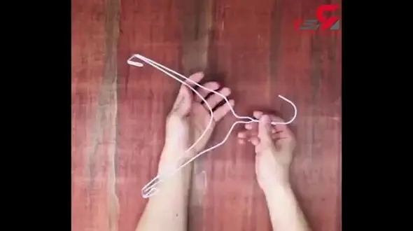 نگهدارنده کتاب های درسی با چوب لباسی ! + فیلم