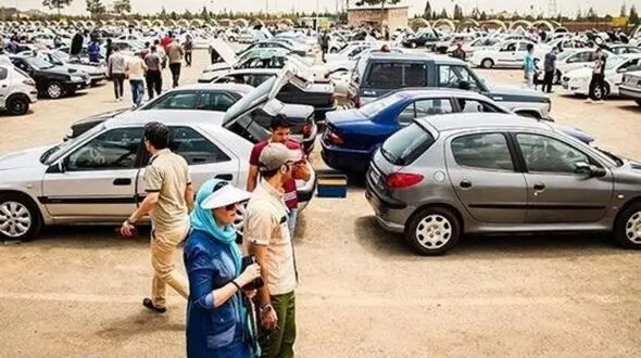 قیمت خودرو در سال 1400 آزاد می شود