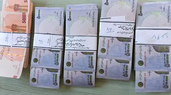 بازداشت مرد شیاد در بازار قشم / با پول های جعلی خرید میلیونی می کرد