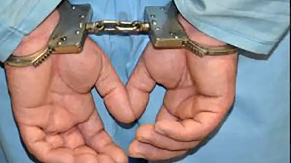 بازداشت سارق مسلح جهرم / او با اسلحه گوسفند می دزدید