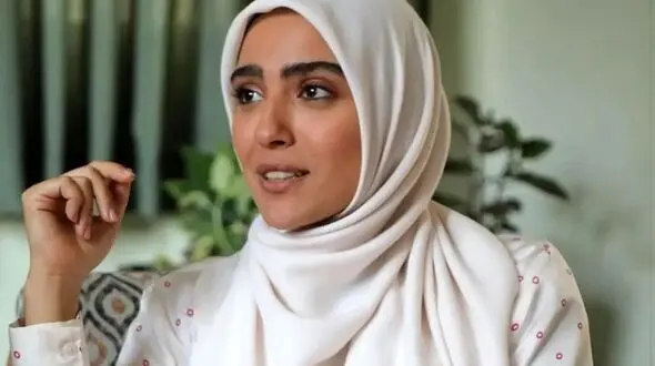 عکس سفارشی مونا کرمی و مادرش برای روز مادر / عکس مادر دختری جذابشون 
