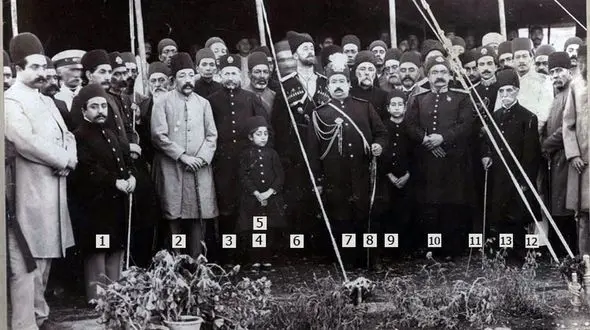 ببینید / به توپ بسته شدن مجلس + عکس