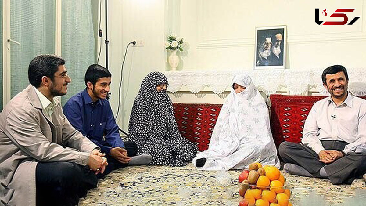 فیلم محمود احمدی نژاد : من و زنم عاشق هم شدیم ازدواج کردیم ../ توی دانشگاه آشنا شدیم .. / مهریه زنم اون سالها .... + عکس زن و شوهری