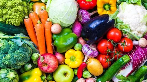 قیمت میوه ، سبزی و صیفی در بازار امروز دوشنبه 10 آذر 99 + جدول