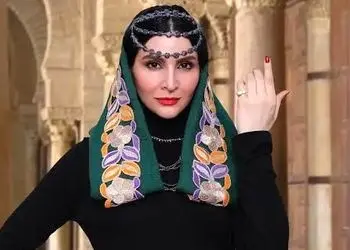 فیلم آوازخوانی نورا هاشمی در پشت صحنه تئاتر 