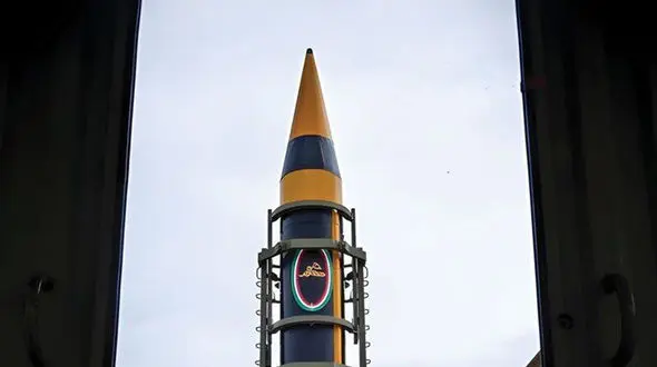 خط و نشان سپاه برای امریکا با رونمایی  از مخوف‌ترین موشک تاریخ ایران با کلاهک ۲ تنی/ با مشخصات فنی موشک خرمشهر۴ آشنا شوید 