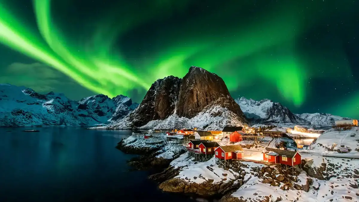 تصاویر زیبا و دیدنی از شب در ترومسو نروژ