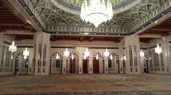 فرش ایرانی در یکی از مقدس ترین مکان های جهان +تصاویر
