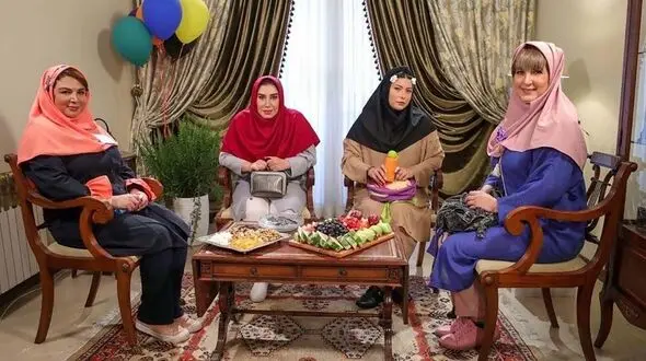 فریبا نادری،  فاطمه گودرزی، نسیم ادبی و شهره سلطانی را در مانتوی دبستان ببینید + عکس