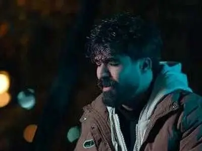 دانلود آهنگ حمیدرضا بابایی آسمان بیاد زمین تونه مخام + من کامل