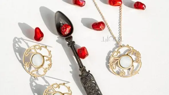 بهترین کادوی شب یلدا: خرید گردنبند و گوشواره طلا 