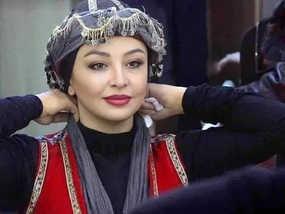 استایل متفاوت مه‌لقا باقری با لباس قرمز در فضای مجازی جنجال به پا کرد /عشق جوشد بحر را مانند دیگ...