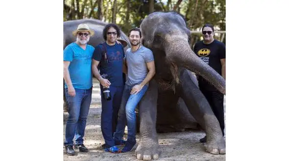 پست اینستاگرامی آقای سوپراستار به مناسبت شب یلدا