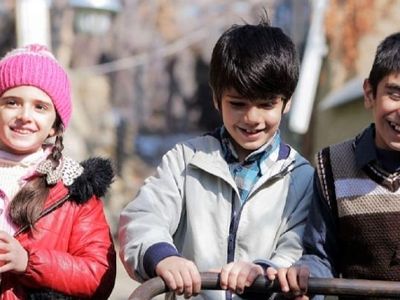 چهره و قد و بالای آرزو کوچولوی سریال از سرنوشت بعد از سالها کنار فریبا نادری /  عکس سفر در زمان سانیا رمضانی 