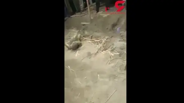 زنده به گور شدن یک مادر و کودک مسلمان در هند + فیلم