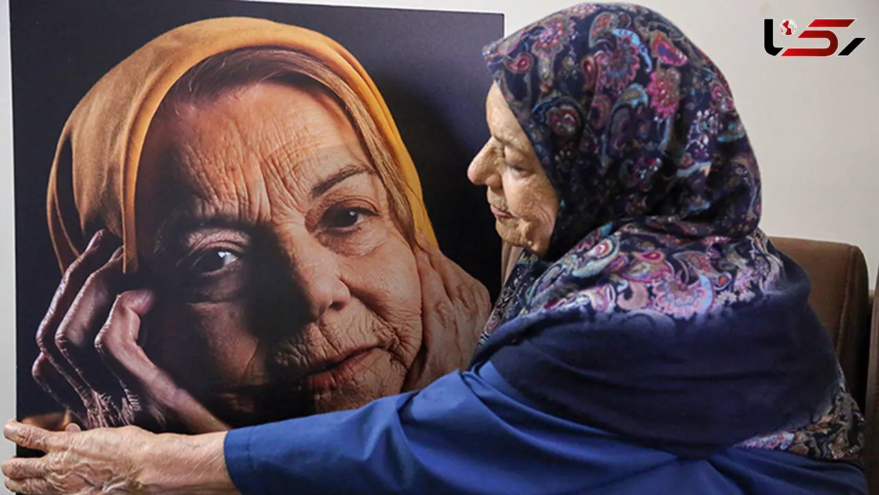 خانم بازیگر ایرانی به خاطر آویزان‌شدن از درخت خانه‌نشین شد! + عکس

