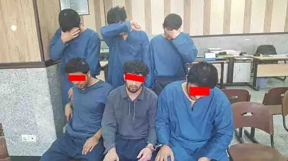 دستگیری مردان نقابدار که به سبک هالیوودی ها به طلافروشی حمله کردند+عکس