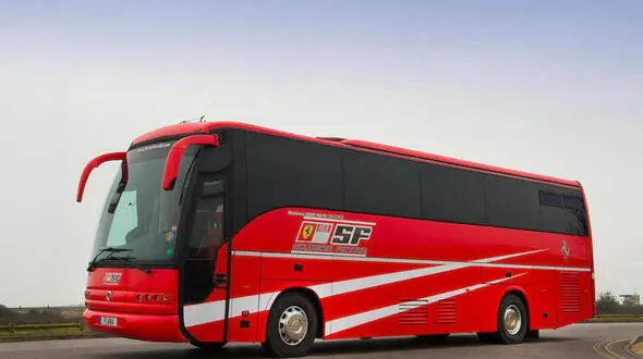  فروش اتوبوسی که میشائیل شوماخر و  روبنس باریچلو از آن استفاده می کردند