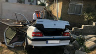 تصادف مرگبار پژو ۴۰۵ با دیوار یک خانه جان 2 نفر را گرفت / در رودسر رخ داد +عکس