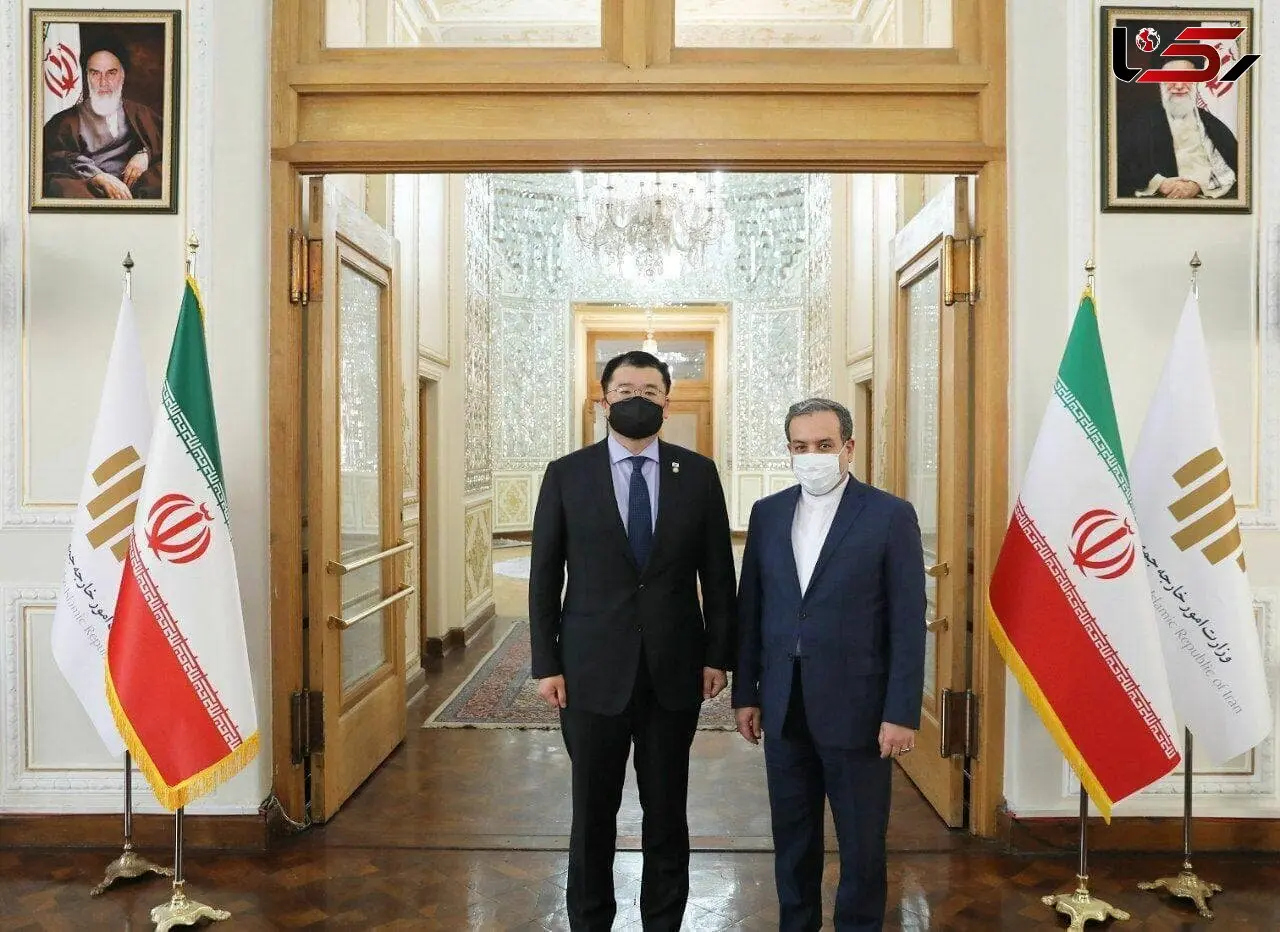 عراقچی خطاب به دیپلمات کره: از سیاسی کردن موضوع توقیف نفتکش  خودداری کنید 
