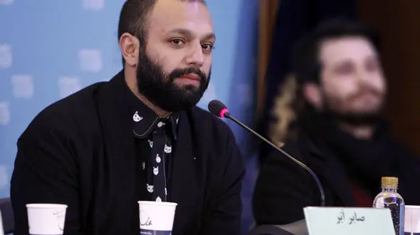 صابر ابر به همراه مشهورترین بازیگران به تالار وحدت می رود