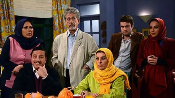 فیلم/  یادی کنیم از سریال «فرندز» ورژن ایرانی با اسم عشق تعطیل نیست / گلزار شبیه نقش جویی "دوستان" شده