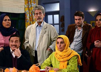 فیلم/  یادی کنیم از سریال «فرندز» ورژن ایرانی با اسم عشق تعطیل نیست / گلزار شبیه نقش جویی "دوستان" شده