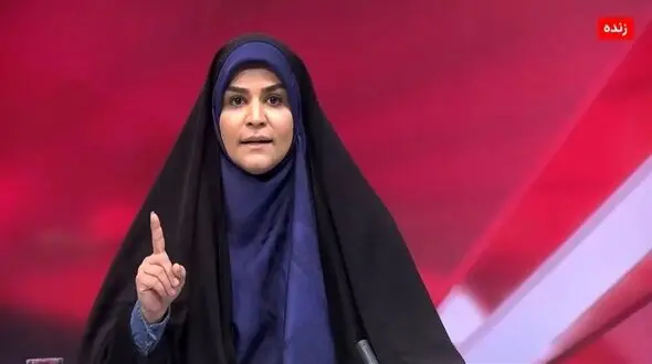 عکس ها / نگاهی به چیدمان شیک و اصیل ایرانی   سحر امامی، مجری حماسه ساز صدا و سیما / از مبلمان چهارخانه و لوستر ، پرده‌های حریر و تابلو دیواریِ هنریِ تا بازیگوشی های فرزن خوشگا و چشم رنگی