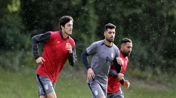 آبروی فوتبال ایران رفت ! / درگیری 2 بازیکن ملی‌پوش + فیلم