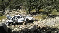 مرگ هولناک 3 نفر در سقوط پژو به دره / در جاده نیشابور رخ داد + عکس وحشتناک از خودروی مچاله شده