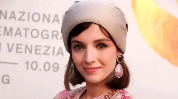 عکس /  مهسا حجازی؛ شیرین تاسیان زیباتر از همیشه خارج از سریال