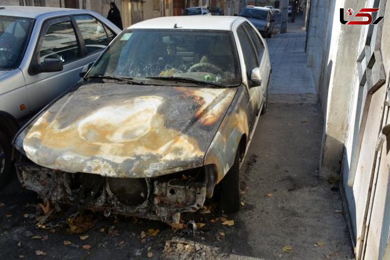 دستگیری مرد شیشه ای که در عبدل آباد تهران خودروها را آتش می زد + عکس 