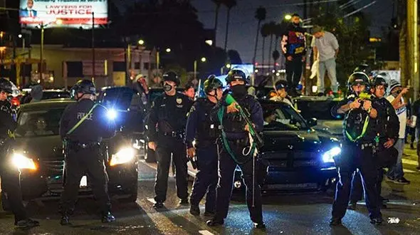 هیاهو در نزدیکی کاخ سفید / بازداشت معترضان انتخابات امریکا + فیلم