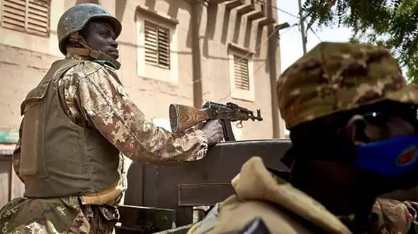 بازداشت رئیس‌جمهور و نخست وزیر مالی از سوی کودتاگران