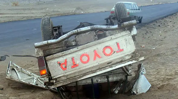 دو کشته ومجروح در واژگونی خودرو تویوتا محور خاش+ عکس